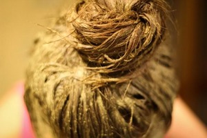 Бесцветная хна для укрепления волос: польза и применение