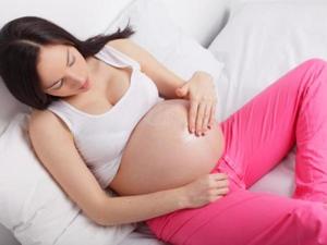 Растяжки во время беременности: как их предотвратить