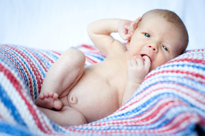 Что делать если газообразование в животе и пукание у новорожденного